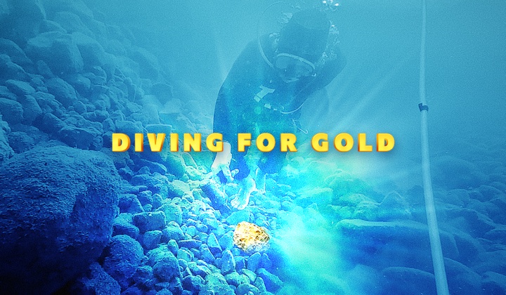 What does the hunt for gold mean to Filipino divers? 
