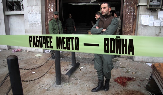 Их похищают, пытают, но они возвращаются к своей работе. Фильм о сирийских журналистах