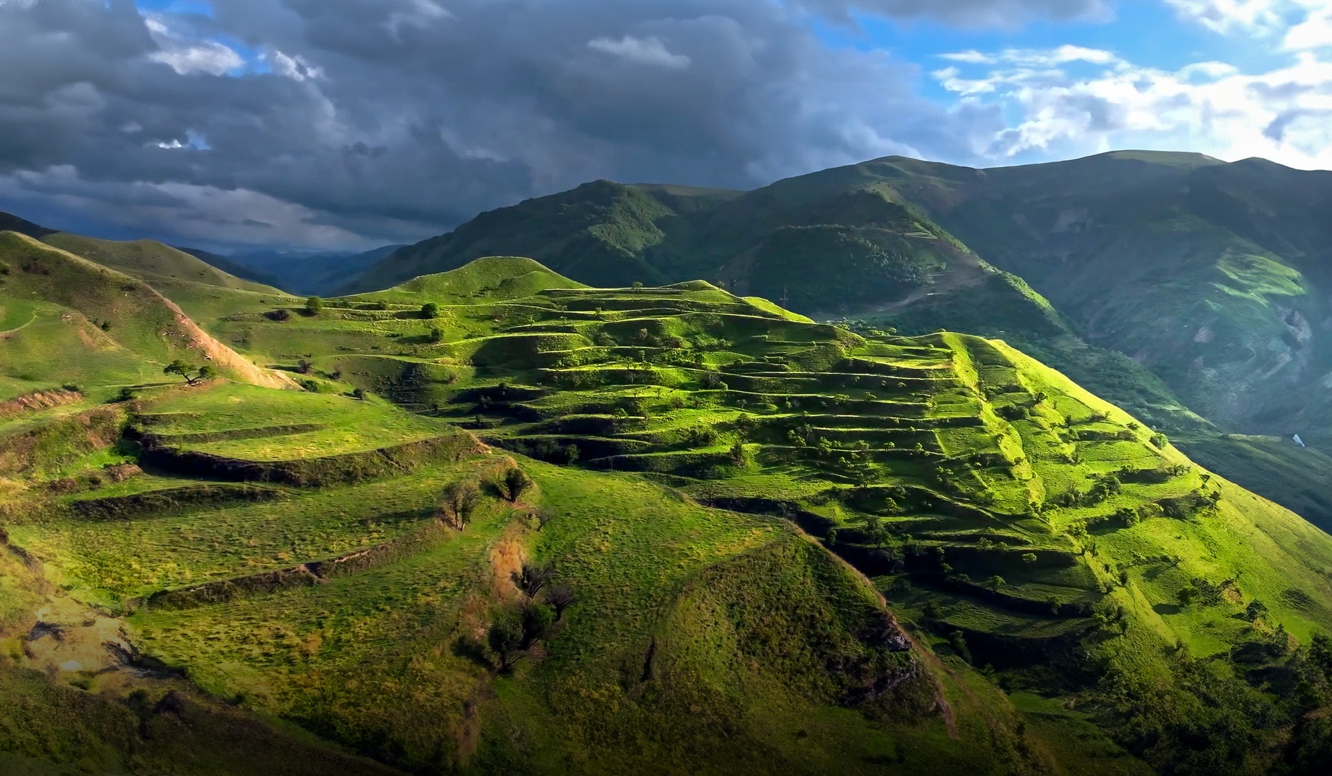 Путешествие в «страну гор»