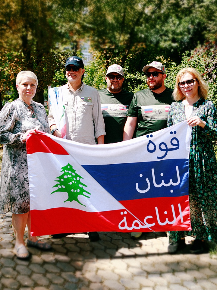 لجنة التضامن اللبنانية مع روسيا تقدم المساعدة لسكان دونباس