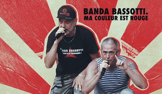 Un groupe musical a créé une « caravane antifasciste » pour soutenir le Donbass.